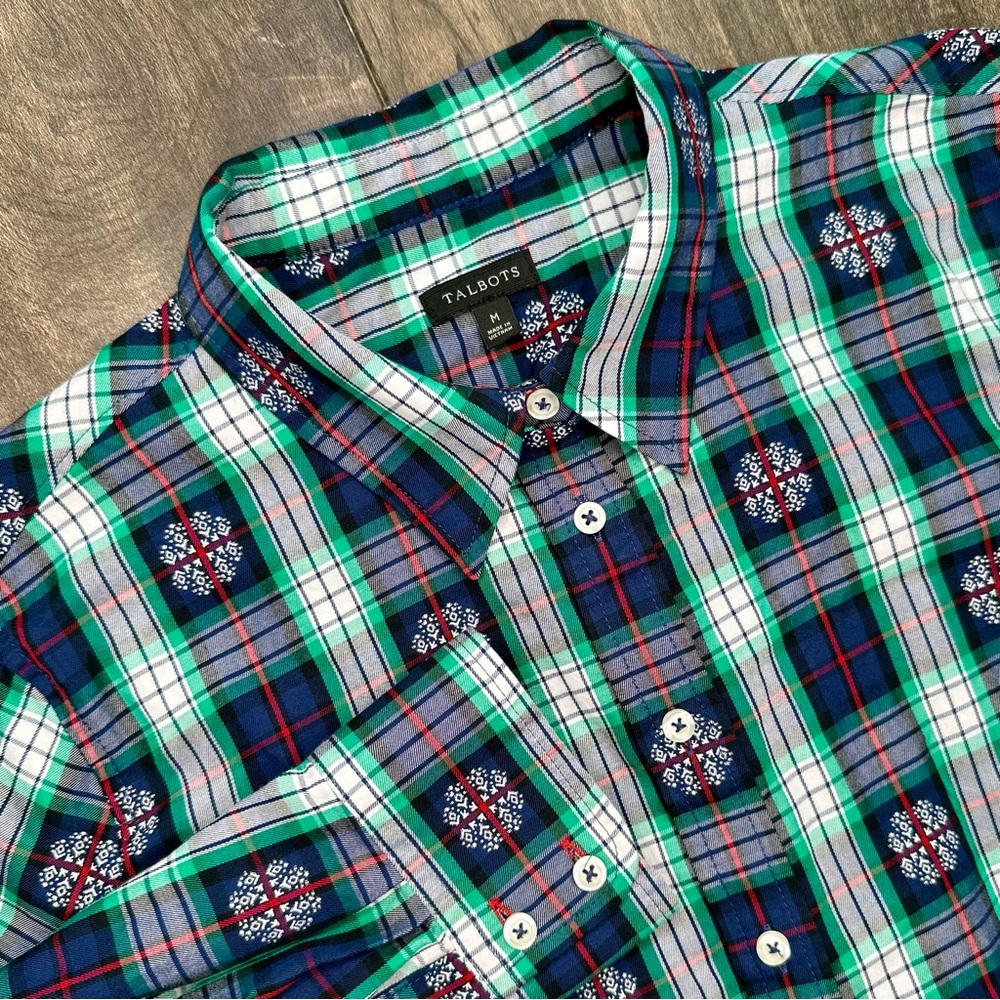 Talbots NWOT Plaid & Snowflake Button Up Shirt - Women’s: Medium - 100% Cotton
